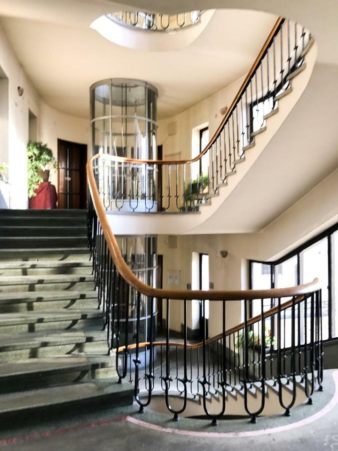 Spacious Bauhaus Icon Flat With Fitness Room In Central Buda, Close To The River And Margaret Island Budapeszt Zewnętrze zdjęcie